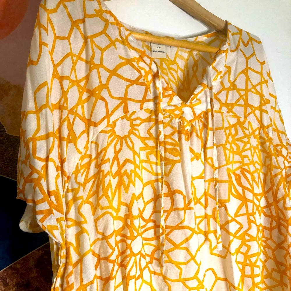 Lucky Brand Yellow and white floral boho blouse